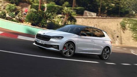 Škoda Fabia interjero nuotrauka su prietaisų skydeliu