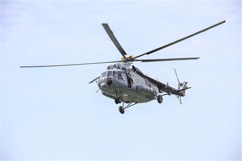 Sraigtasparnis „Mi-12“ skrydyje