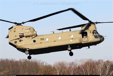 Amerikietiškas transporto sraigtasparnis „Boeing CH-47 Chinook“