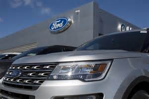 Automobilių gamybos linija Ford gamykloje