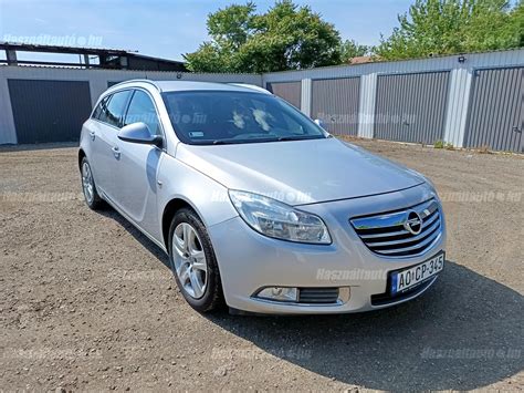 Tematinė nuotrauka: Opel Insignia 2009 variklio skyrius