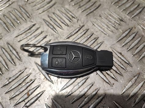 Mercedes automobilio raktas