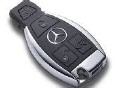 Meistro dirbančio su Mercedes raktu nuotrauka