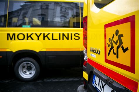 Skiriamųjų ženklų pavyzdžiai vaikų grupėms ir mokykliniams autobusams