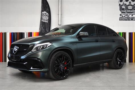 Automobilio spalvos keitimas viniline plėvele