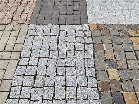 įvairių spalvų granitinės kriauklės pavyzdžiai