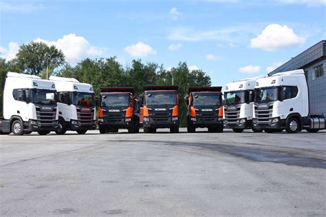 Sunkvežimių parkas, skirtas krovinių pervežimui ir verslo logistikai