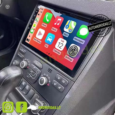 Volvo XC90 salono su navigacijos ekranu