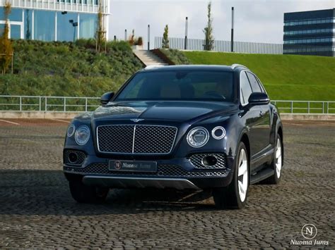 Prabangių automobilių Bentley modelio nuotrauka