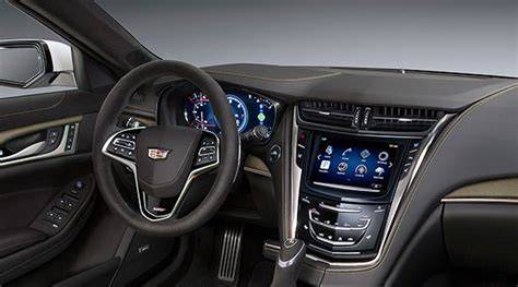Cadillac CTS interjeras ir išskirtinės detalės