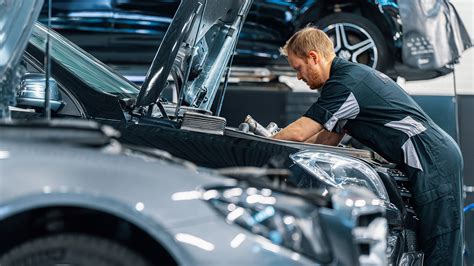Teminis Mercedes-Benz automobilio dalių parduotuvės ar serviso Radviliškyje nuotrauka