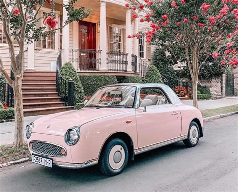 automobilis Nissan Figaro kabrioletas