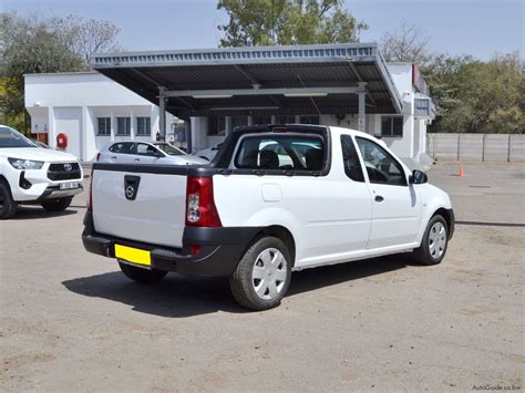 automobilis Nissan NP200 pikapas