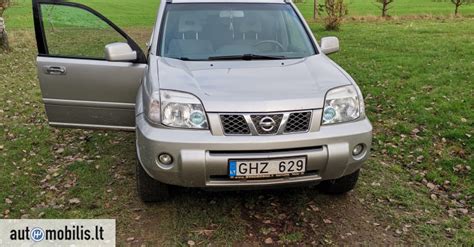 automobilis Nissan Kix kompaktiškas visureigis