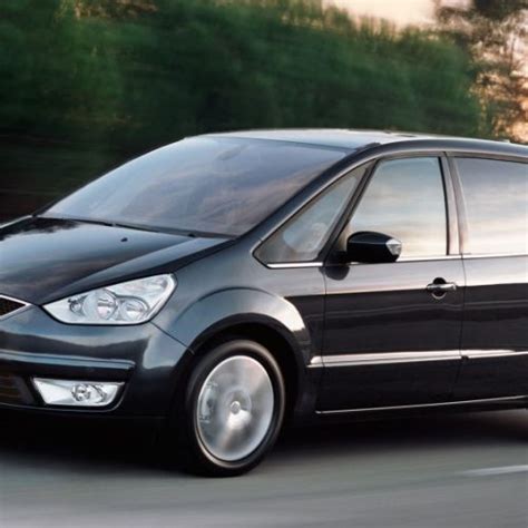 Tematinė nuotrauka: „Ford Galaxy“ (2006-2015) parkavimo aikštelėje