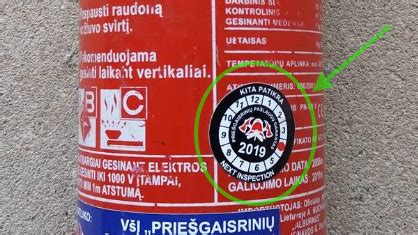 Nuotrauka su sertifikavimo žyma ant gesintuvo