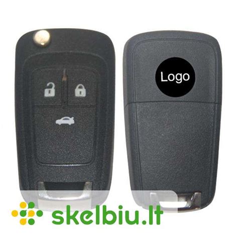 Opel raktų pakabukų asortimento nuotrauka, išdėstyta ant neutralaus fono