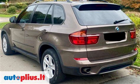 Įvairių BMW X5 modelių nuotraukos