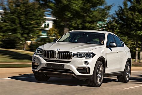 BMW X6 xDrive50i salonas ir prietaisų skydas