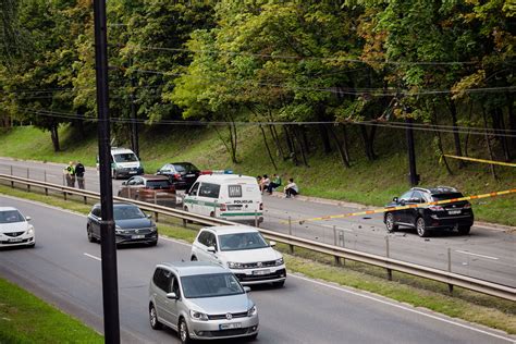 Avarijoje dalyvavusių automobilių nuotraukos
