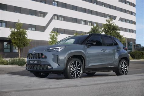 „Toyota Yaris Cross“ automobilis