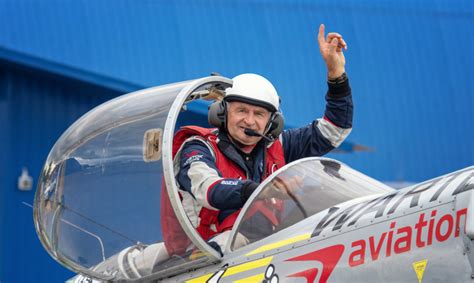 Jurgis Kairys gelbėjimosi liemenėje jūroje