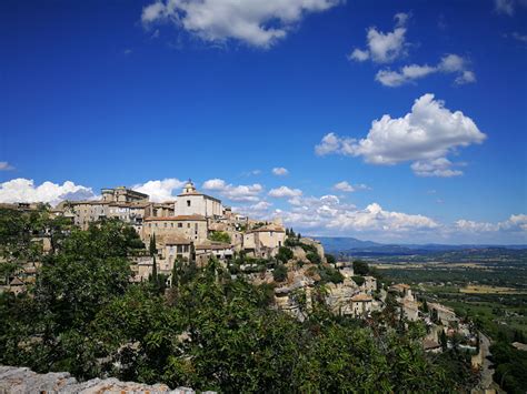 Gordes miestelio panorama