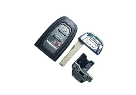 suplėšytas automobilio rakto korpusas