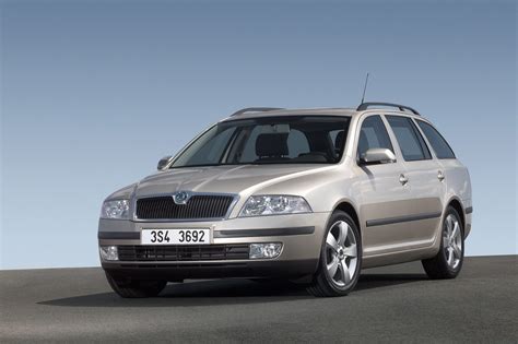 Škoda Octavia II Combi 2009 m. išorės dizainas