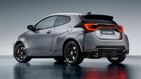Tematinė nuotrauka: Toyota Yaris ir GR Yaris modeliai
