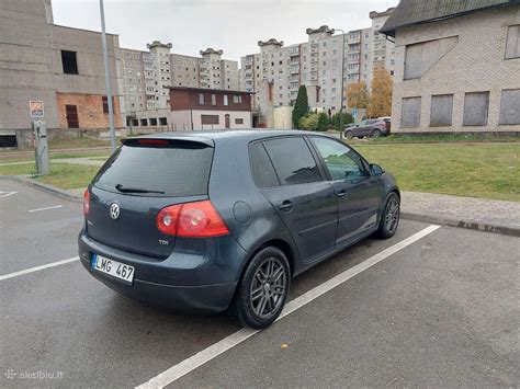 Volkswagen Golf V hečbekas
