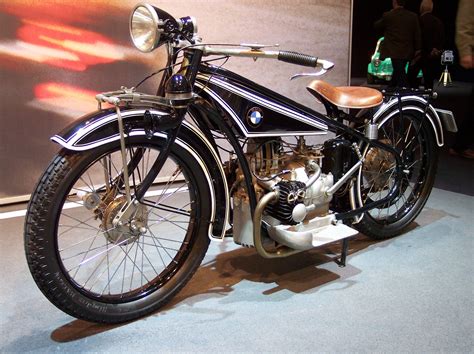BMW R 32 motociklo paveikslas