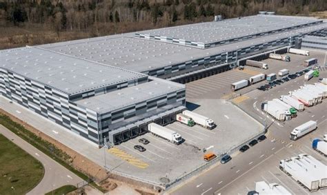 Didelio Toyota dalių sandėlio ir logistikos centro nuotrauka