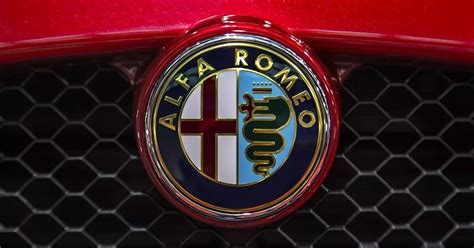 „Alfa Romeo“ automobilių ir logotipų istorija