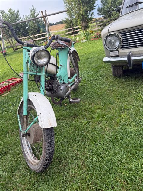 Senoviniai latvių gamybos mopedai ir jų detalės