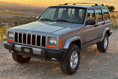 2001 metų Jeep Cherokee modelio nuotrauka