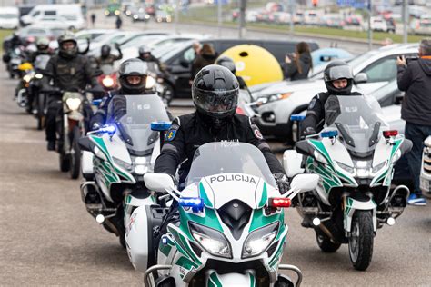 Tematinė nuotrauka su įvairių tipų Honda motociklais