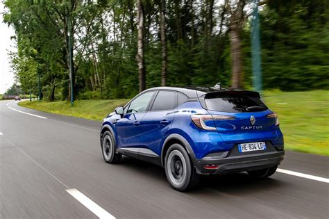 Teminis automobilio Renault Captur E-TECH Plug-in Hybrid nuotrauka