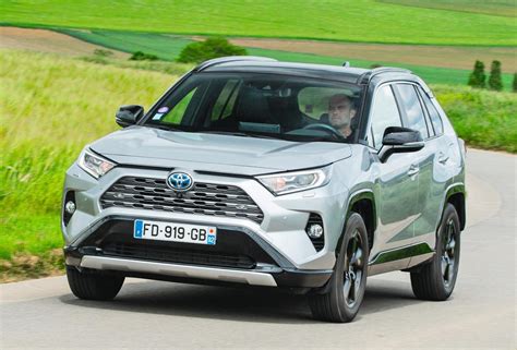 Toyota RAV4 V variklio skyriaus schema