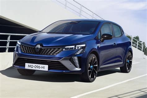 grafikas, iliustruojantis kuro sąnaudų palyginimą skirtingose Renault Clio versijose