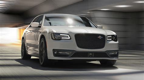 Chrysler 300C interjero apžvalga