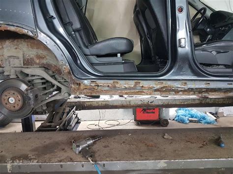 Automobilio kėbulo remonto darbai