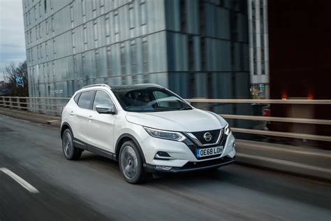 Infografika apie Nissan 1.3 DIG-T variklio technologijas