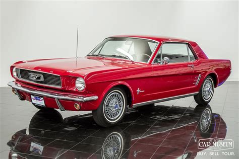 1966 m. Ford Mustang kabrioletas