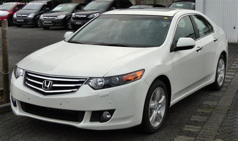 Honda Accord VIII kartos automobilio nuotrauka