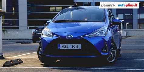 Nuotrauka su įvairiais Toyota automobilio raktais