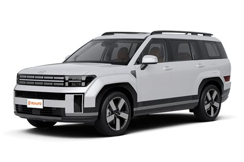 Naujojo Hyundai Santa Fe interjero vaizdas, pabrėžiant erdvumą ir komfortą, su vaizdu į trečią sėdynių eilę.