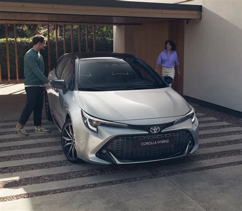 Toyota Corolla, hečbeko ir universalo nuotraukos