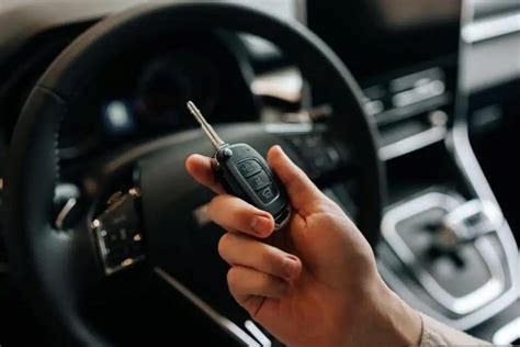 automobilio raktelio su pulteliu nuotrauka