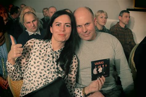 Grupės „Vairas“ narių portretinės nuotraukos